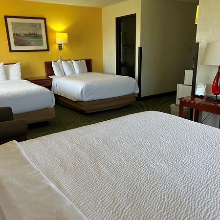 Days Inn By Wyndham Great Bend Exteriör bild