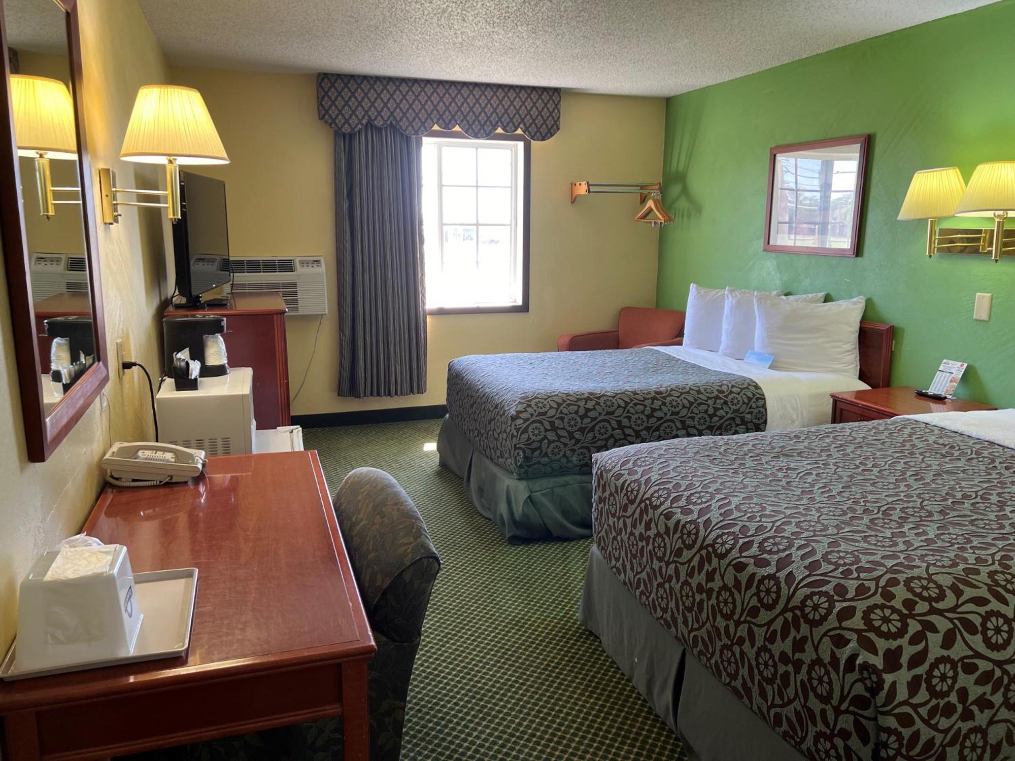 Days Inn By Wyndham Great Bend Exteriör bild