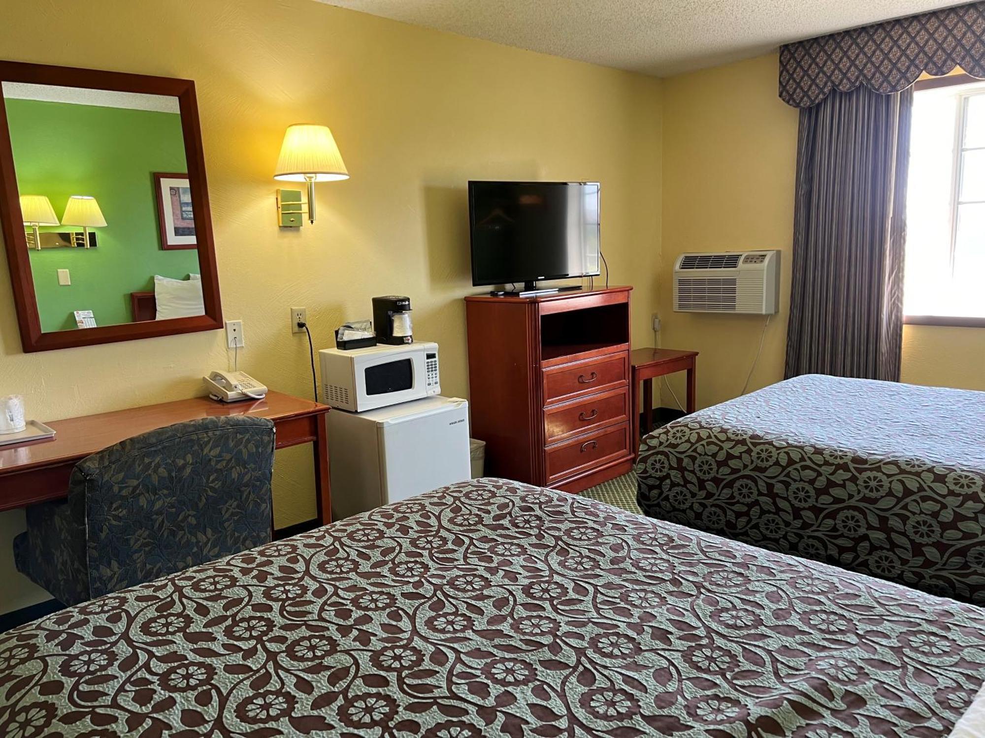 Days Inn By Wyndham Great Bend Exteriör bild